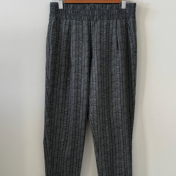 Athleta Pants & Jumpsuits Athleta Aliso Tropical Chevron Zig Zag